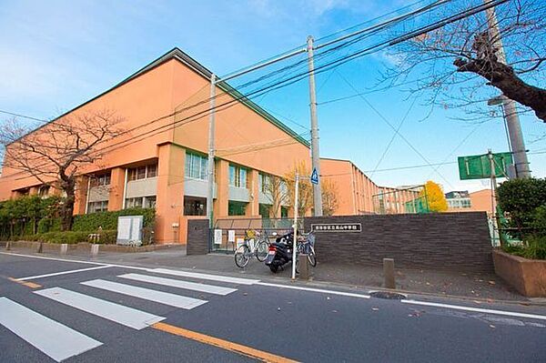 烏山中学校 570m
