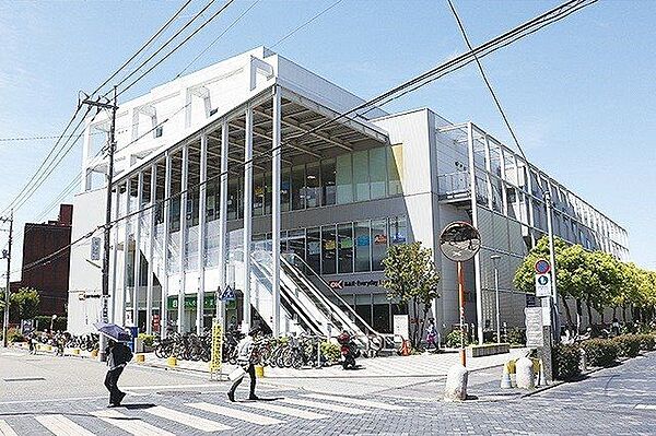 オーケー新用賀店 260m