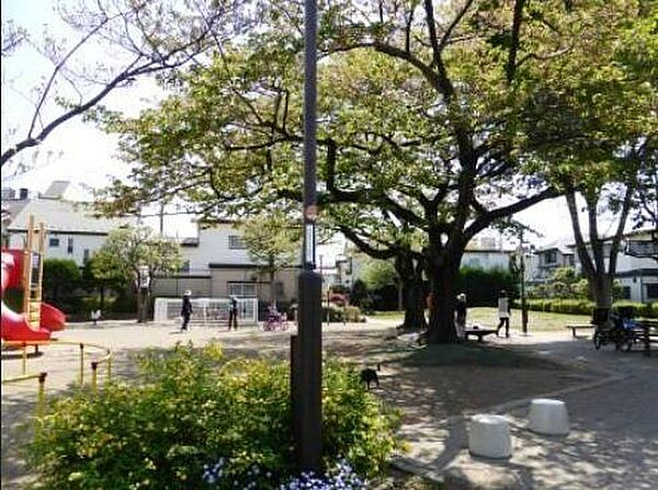 給田西公園 520m