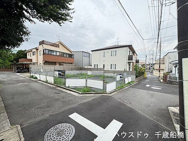 前面道路含む現地写真
