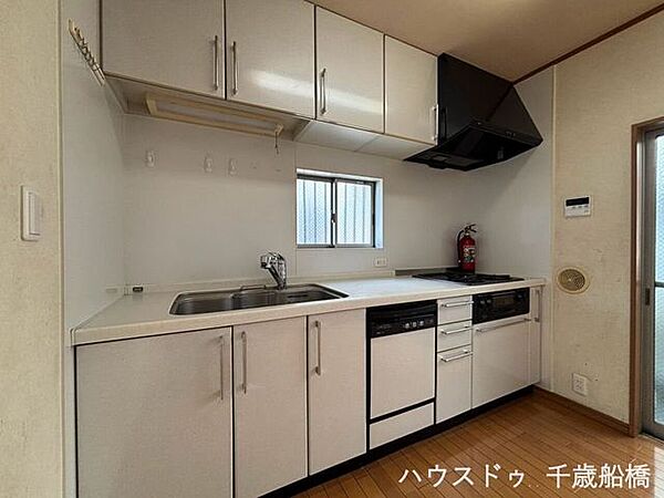 キッチンを拡大表示