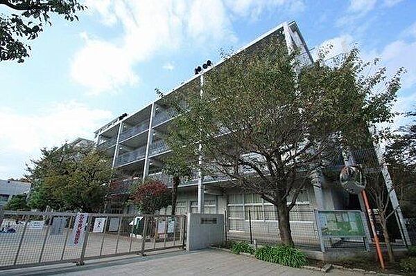 世田谷区立船橋小学校 630m