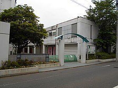 世田谷区立用賀中学校 1040m