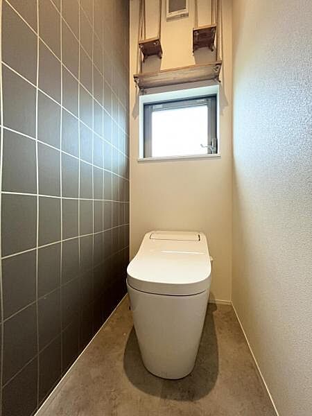 高性能なタンクレストイレです！