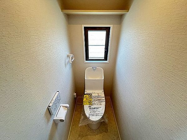 トイレは暖房便座付！寒い日はほっとします