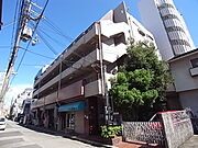 明石駅より徒歩8分 5階 築44年7ヶ月の賃貸物件