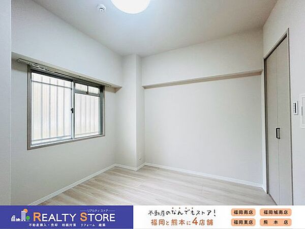 腰高の窓で配置がしやすく、子供部屋におすすめです♪