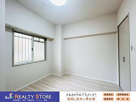 腰高の窓で配置がしやすく、子供部屋におすすめです♪