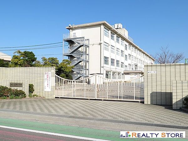 福岡市立元岡中学校 自転車12分。 2500m
