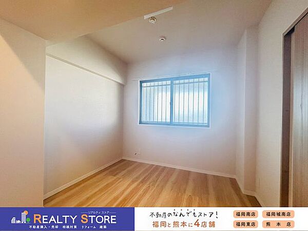自然光が差し込む明るいお部屋♪