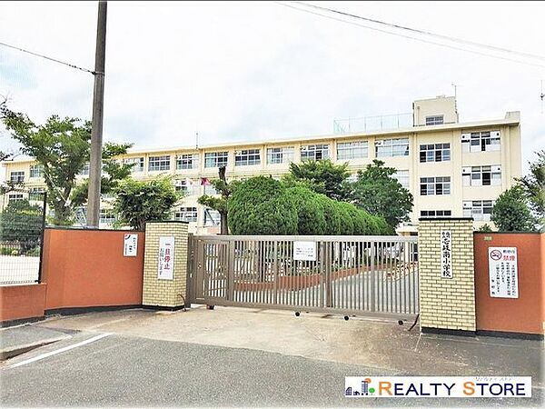 福岡市立壱岐南小学校 徒歩20分。 1600m