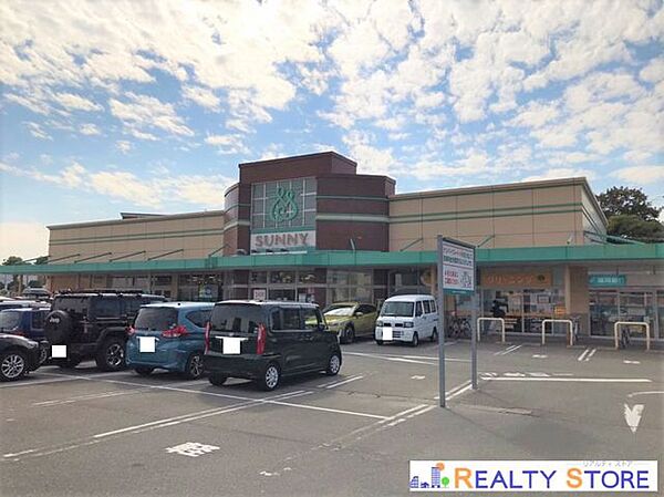 サニー宝町店 徒歩8分。 580m
