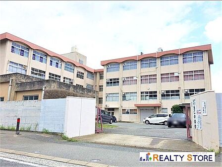 福岡市立当仁中学校 徒歩14分。 1200m