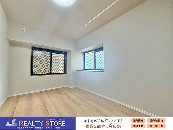 自然光が差し込む明るいお部屋♪