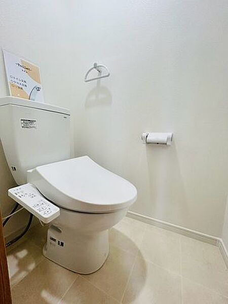 温水洗浄機付き便座♪