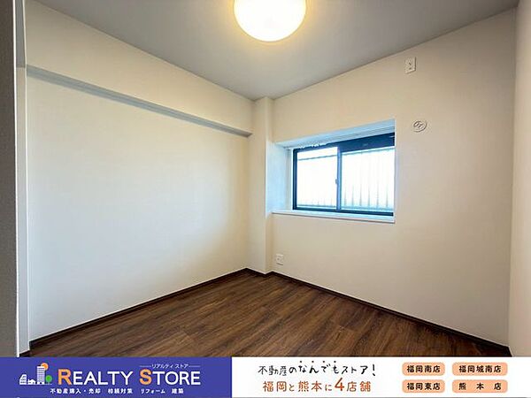 【洋室】自分時間を充実させ、心豊かなひとときを過ごすための大切な空間♪趣味や感性を生かせるようにシンプルな仕上がりになっています。
