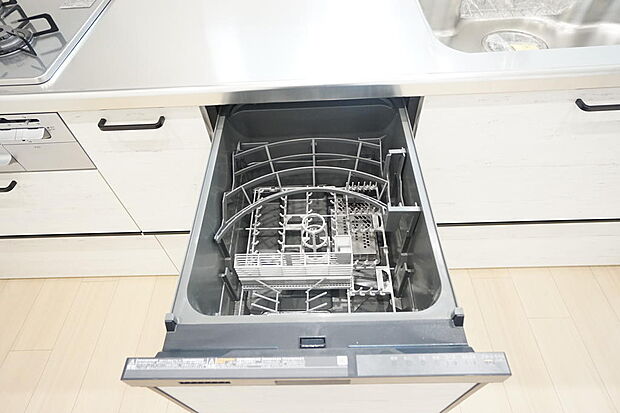 食洗器付きのキッチン♪家事の時間を減らして、自分の時間を作れる人気の設備です♪