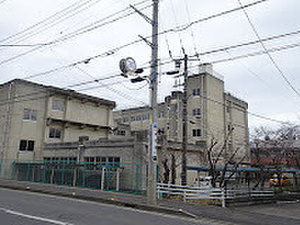 柏市立逆井中学校(1510m)