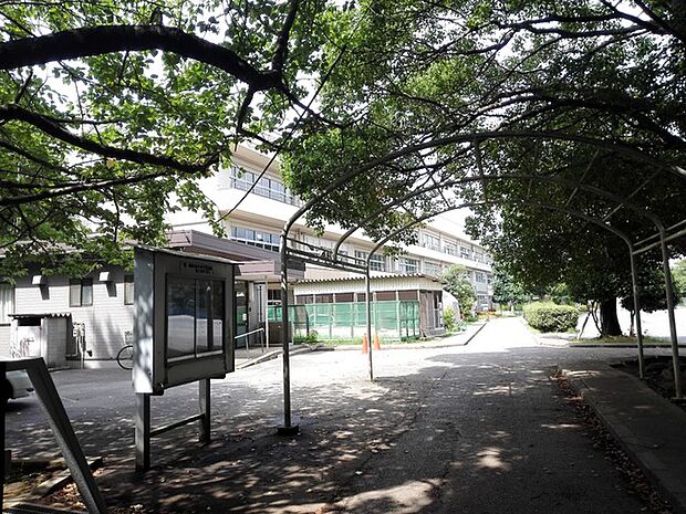柏市立藤心小学校（860m）