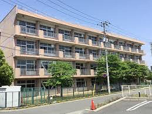 ふじみ野市立大井東中学校(1700m)