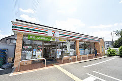 セブンイレブンふじみ野桜ケ丘店（880m）