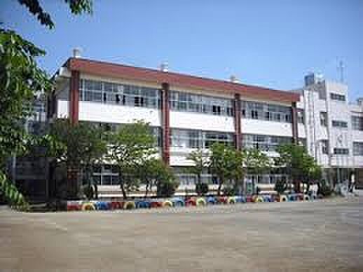 朝霞市立第三小学校（380m）