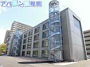 新潟駅より徒歩8分 築5年8ヶ月 4階建の賃貸物件