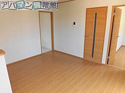 ブラーボ大学前 2階2DKのリビング/ダイニング