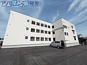 青山駅より徒歩4分 築3年5ヶ月 3階建の賃貸物件