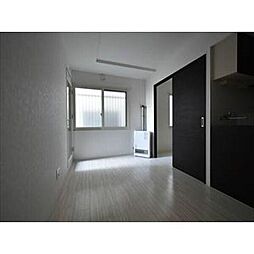 ラグジースペース栄通12 1階1LDKのリビング/ダイニング