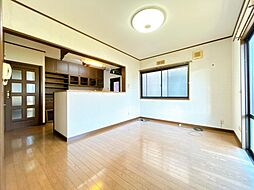 豊橋市牟呂町字中西　戸建て 4LDKのリビング/ダイニング