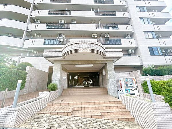 【マンション入口】