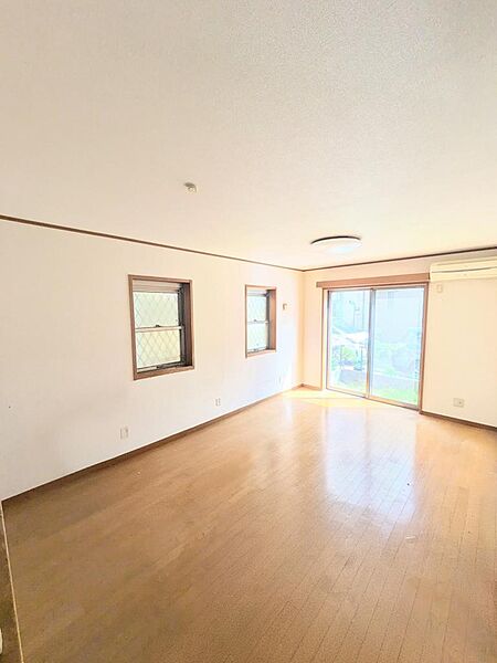 ・本画像は入居者様の家具をCGで消した画像であり、現況と異なる可能性がございます。