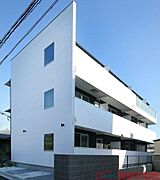 茨木駅より徒歩10分 1階 築8年10ヶ月の賃貸物件