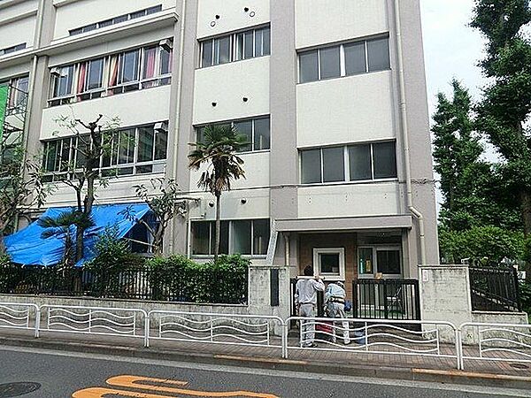 江東区立臨海小学校 徒歩1分。 80m
