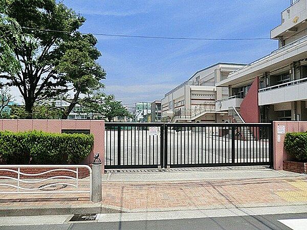 江東区立明治小学校 徒歩7分。 560m