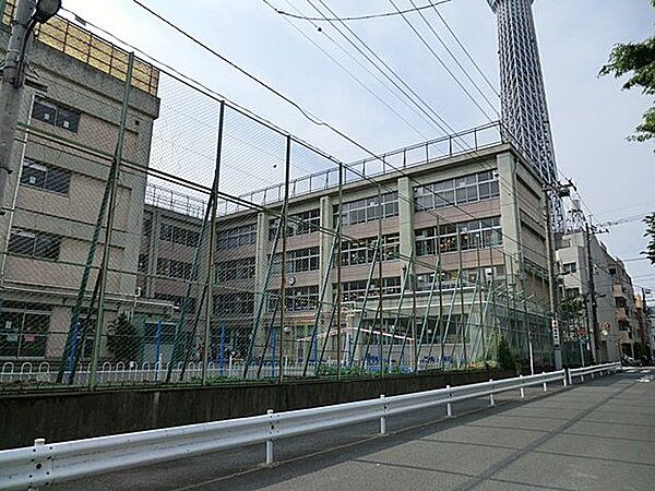 墨田区立業平小学校 徒歩10分。 760m