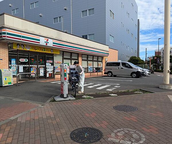 セブンイレブン北砂3丁目明治通り店 徒歩7分。 490m
