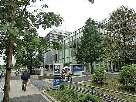 順天堂大学医学部附属順天堂東京江東高齢者医療センター 徒歩9分。 700m