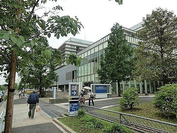 順天堂大学医学部附属順天堂東京江東高齢者医療センター 徒歩11分。 880m