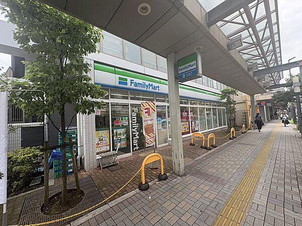 ファミリーマート江東亀戸五丁目店 徒歩5分。 330m