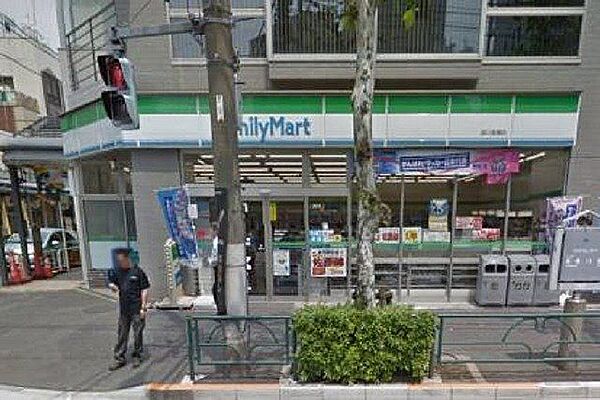 ファミリーマート深川高橋店 徒歩1分。 60m