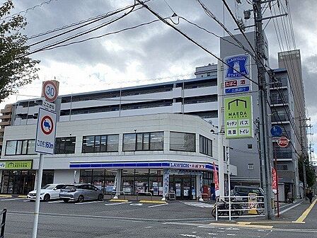 ローソン・ポプラ宇品海岸店 570m