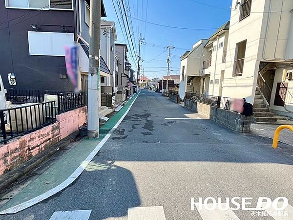 前面道路含む現地写真