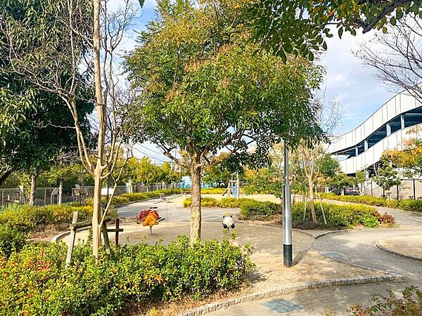 栄町第一公園 290m