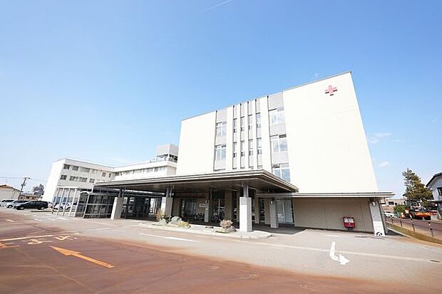 金沢赤十字病院 910m
