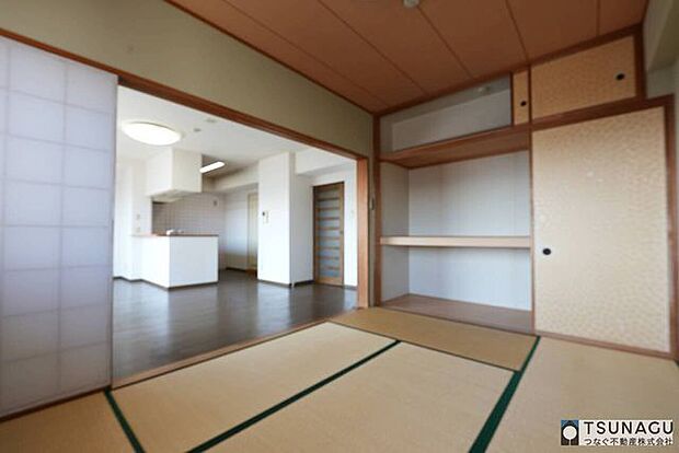 和室にも大きな収納スペースがあります！