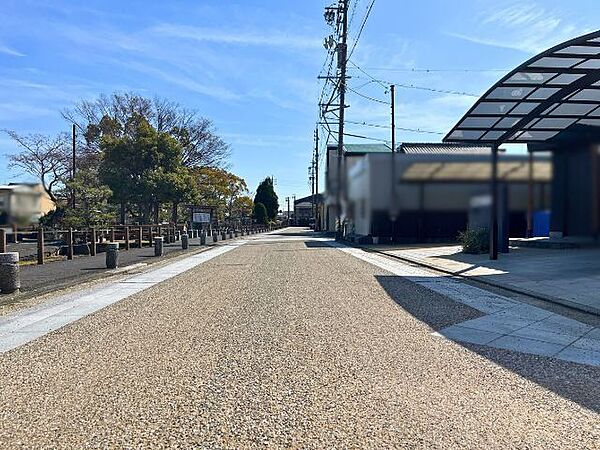 東側幅員約6.0mの道路に約7.00m接道しています。安心してお子様と一緒にお出掛けする事が出来ます。