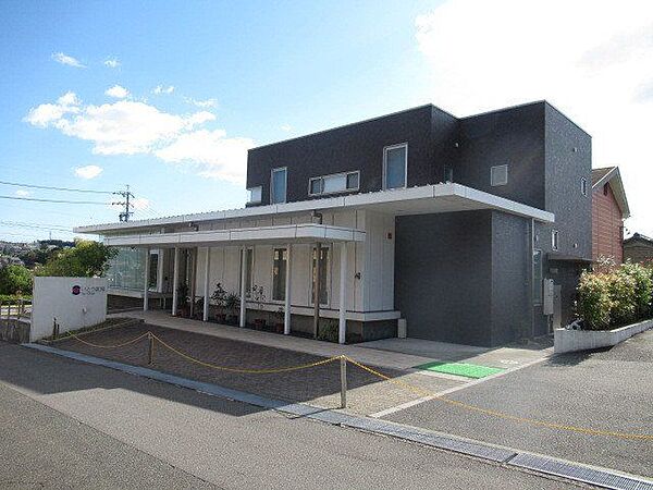 いとう医院　【診療科目】内科、循環器科内科、消化器内科、小児科、リハビリテーション科【診療時間】9：00～12：00/12：00～19：00【休診日】木土午後/日祝 690m