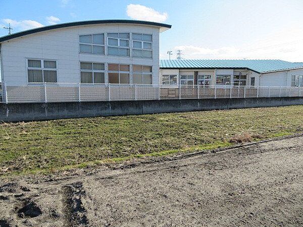 川越町立北部保育所　【保育目標】生きる喜びを分かち合い、心身ともに健やかにのびる子 720m